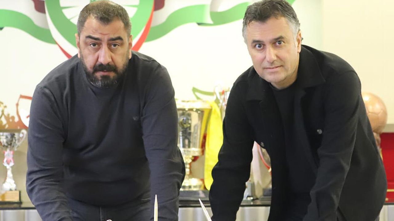Amedspor Teknik Direktörü Bülent Akan istifa etti