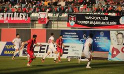 Lider Vanspor FK kazanmaya devam ediyor