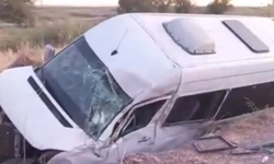 Batman’da minibüs devrildi: Yaralılar var