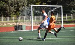 Batmanlı 300 genç oyuncu sahada gelişiyor