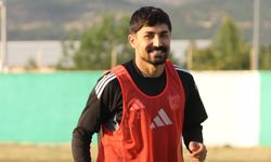 12 Bingölspor'da Umut Dilek bütün forvetleri solladı