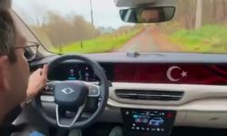 Almanya'daki gurbetçi Togg'unu Hamburg'da teslim aldı