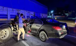 Batman'da feci Kaza: Otomobil TIR’ın Altına Girdi