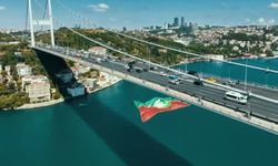 Amedspor Bayrağı Boğaz Köprüsü'nde dalgalandı