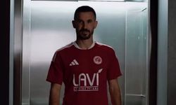 Mücahit Albayrak Batman Petrolspor'a imzayı attı