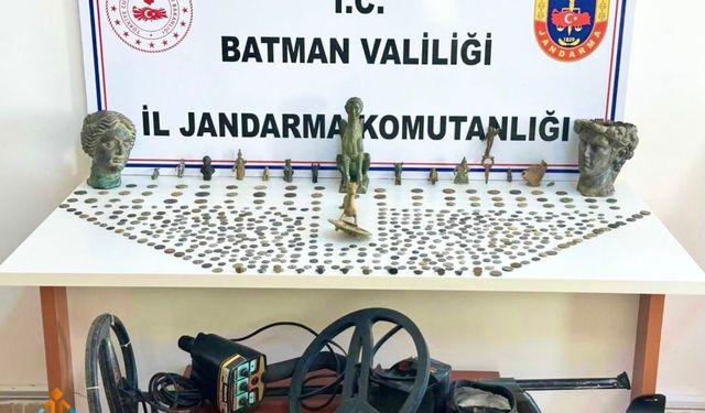 Batman'da çok sayıda sikke ve tarihi obje ele geçirildi
