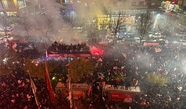 Petrolspor’a görkemli karşılama
