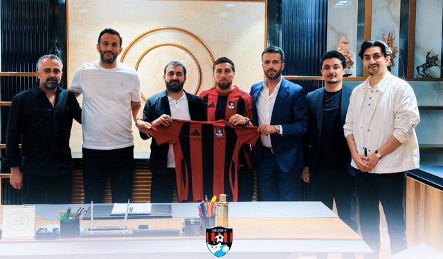 Vanspor FK'nın FC Volendam'dan Ozan Can Kökçü'yü transfer etti