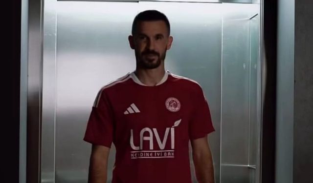 Mücahit Albayrak Batman Petrolspor'a imzayı attı