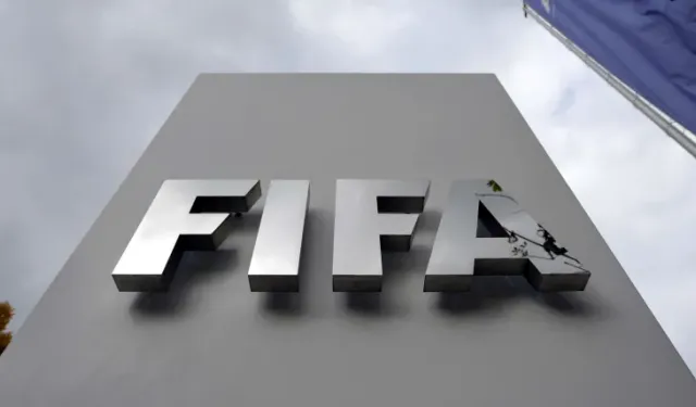 FIFA'dan 4 Türk kulübüne transfer yasağı!