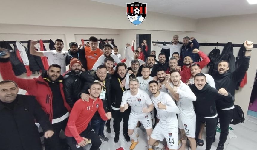 Vanspor FK, Adıyaman FK'ya acımadı