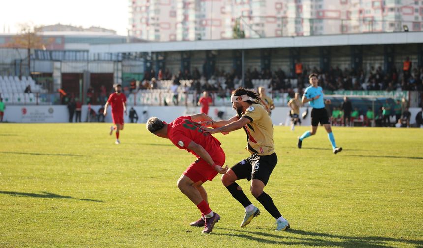 Gergin geçen maçta 3 puana uzanan Vanspor oldu