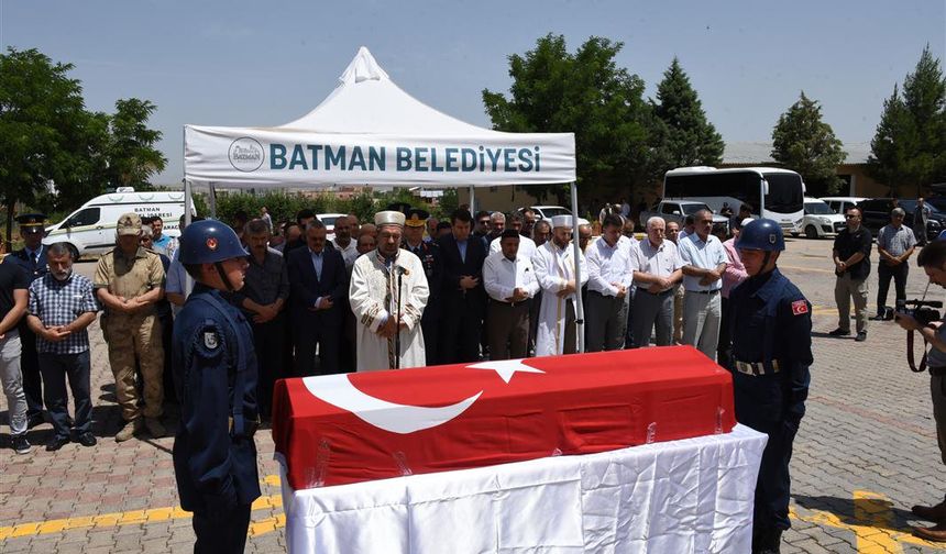 Batman'da vefat etti! Askeri törenle toprağa verildi