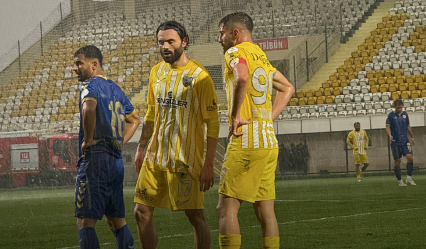 Muşspor 10 kişiyle uzatmalarda güldü