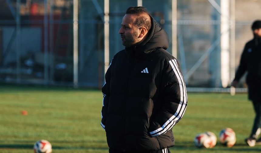 Vanspor Teknik Direktörü Korkmaz’dan çarpıcı mesajlar